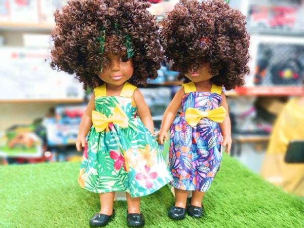 عروسک دخترانه موزیکال سیاه پوست 33 سانتی گوشتی_اسباب بازی عروسک دخترانه