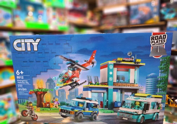 لگو سیتی پایگاه آتش نشانی 777 قطعه مدل CITIES 8012_اسباب بازی لگو