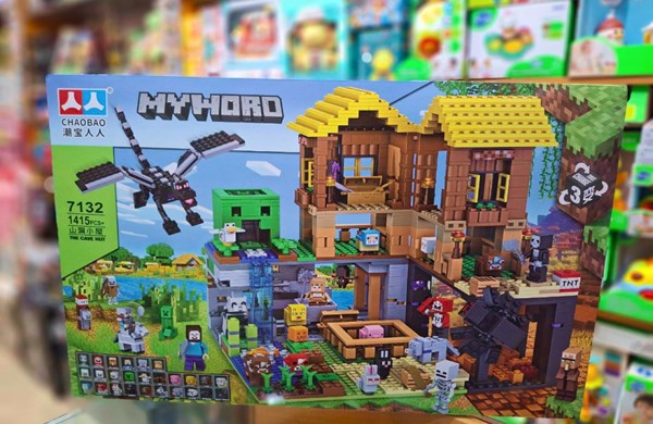لگو ماینکرافت روستای کریپر با ساکنان 1415 قطعه مدل Minecraft My World 7132_اسباب بازی لگو