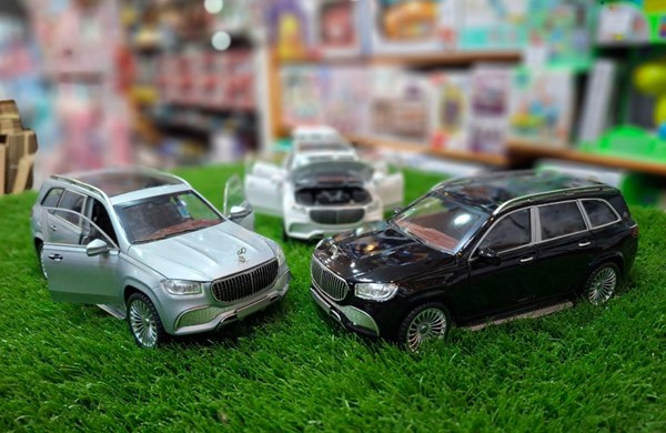 اسباب بازی ماشین فلزی مرسدس بنز مایباخ مقیاس 1:24 مدل Mercedes Benz Maybach GLS600_اسباب بازی ماشین