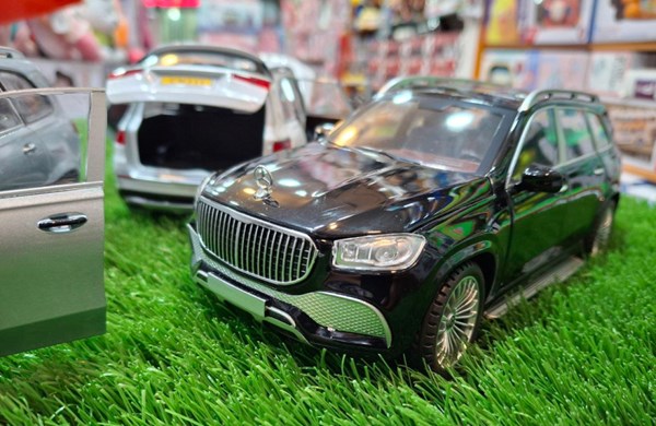 اسباب بازی ماشین فلزی مرسدس بنز مایباخ مقیاس 1:24 مدل Mercedes Benz Maybach GLS600_اسباب بازی ماشین