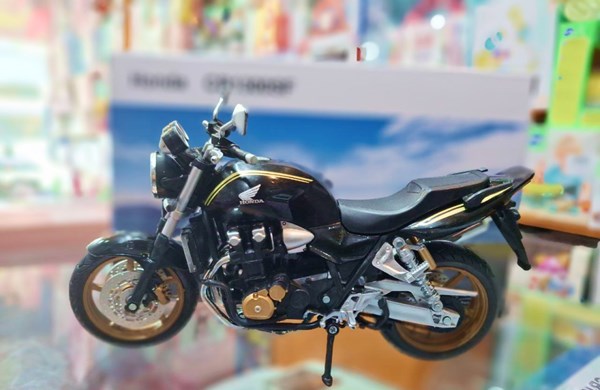 موتور اسباب بازی طرح هوندا مدل cb1300 مقیاس 1:12 رنگ مشکی_اسباب بازی ماشین