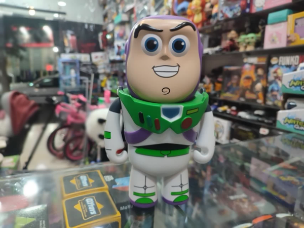 فیگور بازلایتر 22 سانتی‌