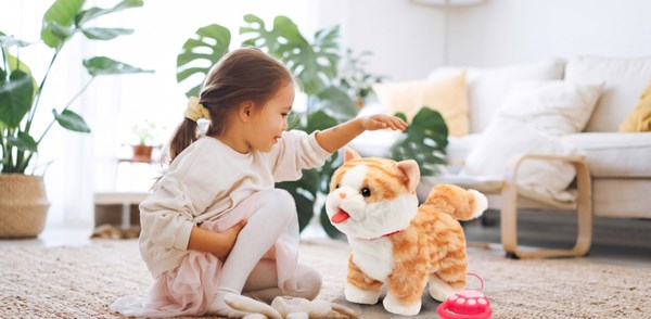 عروسک گربه رباتیک با دسته کنترلی