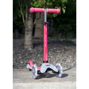 اسکوتر مینی دلوکس نئوکروم با بدنه شفاف و چرخ های چراغ دار مدل Micro - Mini Scooter Deluxe Flux Neochrome LED - Pink _اسکوتر