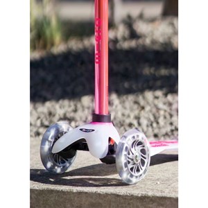اسکوتر مینی دلوکس نئوکروم با بدنه شفاف و چرخ های چراغ دار مدل Micro - Mini Scooter Deluxe Flux Neochrome LED - Pink _اسکوتر