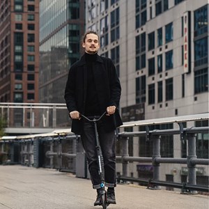 اسکوتر جمع شو متروپولیتن شهری دلوکس مایکرو مدل Micro - Metropolitan Deluxe Black - The lightweight Scooter - Ideal for Adults_اسکوتر