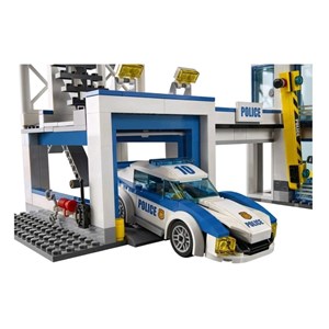 لگو سیتی ایستگاه پلیس 894 قطعه مدل Cityes 6065_اسباب بازی لگو