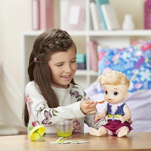 عروسک پسر بچه بیبی الایو Baby Alive Sweet Spoonfuls Blonde baby doll boy Hasbro_عروسک دخترانه