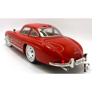 اسباب بازی ماشین فلزی دودزا و عقب کش مقیاس 1:24 مدل Mercedes benz 300SL_اسباب بازی ماشین