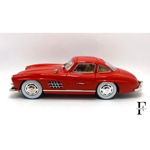 اسباب بازی ماشین فلزی دودزا و عقب کش مقیاس 1:24 مدل Mercedes benz 300SL_اسباب بازی ماشین