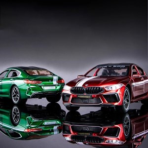 اسباب بازی ماشین فلزی بی ام و مقیاس 1:24 مدل BMW M8_اسباب بازی ماشین