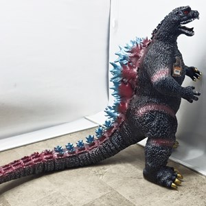 اکشن فیگور گودزیلا سایز بزرگ جنس سیلیکون قد 90 سانتی متر_اسباب بازی اکشن فیگور