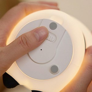 چراغ خواب سیلیکونی شارژی طرح پاندا خجالتی_اسباب بازی اتاق کودک