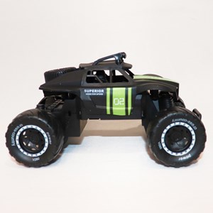 ماشین کنترلی آفرود مقیاس 1:18 رنگ سبز_اسباب بازی ماشین کنترلی