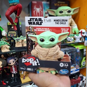 اکشن فیگور موزیکال بیبی یودا 13 سانتی مدل Bop It! Star Wars Hasbro_اسباب بازی اکشن فیگور