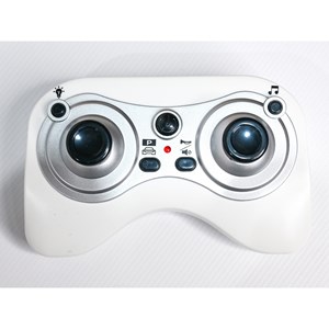 ماشین کنترلی E7 موزیکال و چراغدار با ایستگاه شارژ کد 003-725 رنگ سفید_اسباب بازی ماشین کنترلی