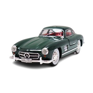 ماشین فلزی کلاسیک بنز دودزا با چراغ و درب های بازشو رنگ سبز_اسباب بازی ماشین