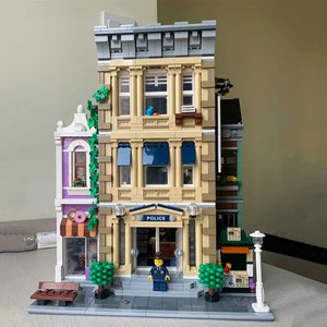 لگو کریتور ایستگاه پلیس 2923 قطعه مدل Police Station Bricks 1661_اسباب بازی لگو