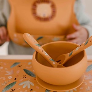 قاشق و چنگال سیلیکونی طرح شیر ساسی Sassi
